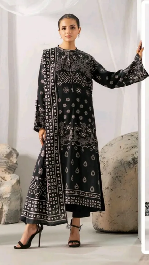 Unstitched Gull Jee CHUNRI  Winter 3-Piece Collection – Get up to 50% OFF! Only at the Brands Gala."