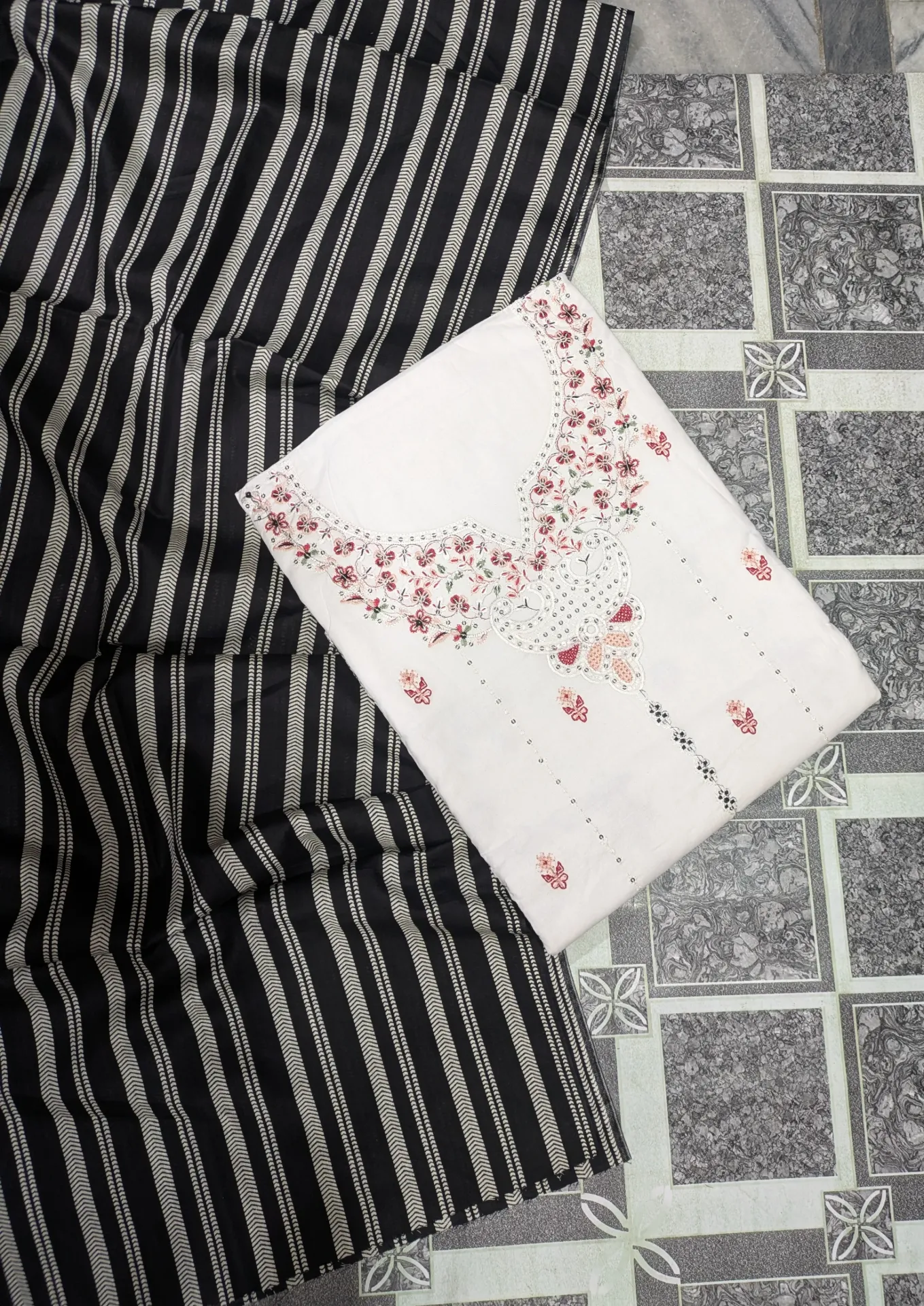 New Arrivals Unstitched  Tawakkal Cotton  Winter 2-Piece Collection – Get up to 50% OFF! Only at the Brands Gala."