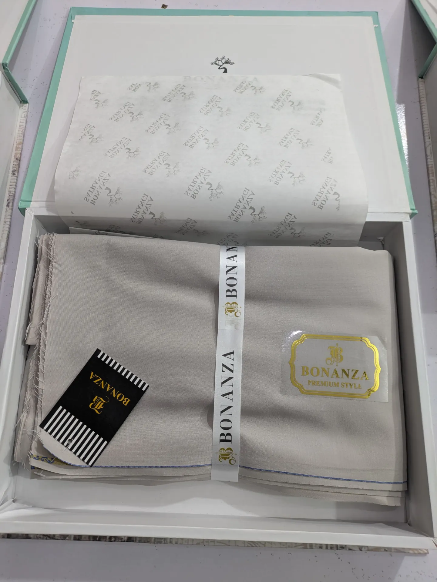 New Arrivals Unstitched BONANZA SATRANGI Men's Box pack Collection – Get up to 50% OFF! Only at the Brands Gala."