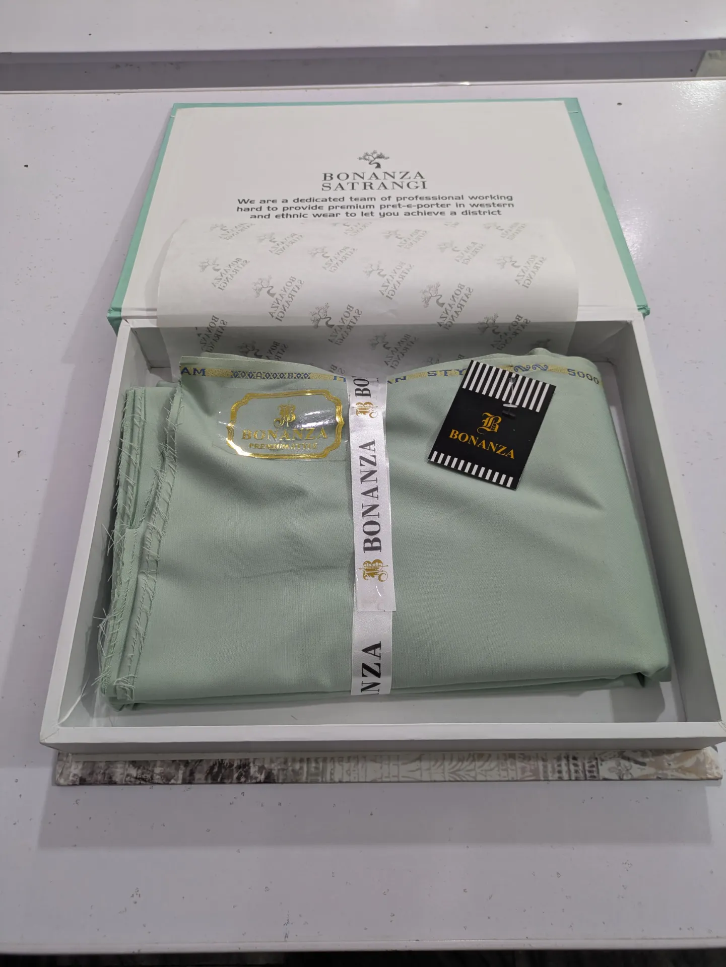 New Arrivals Unstitched BONANZA SATRANGI Men's Box pack Collection – Get up to 50% OFF! Only at the Brands Gala."