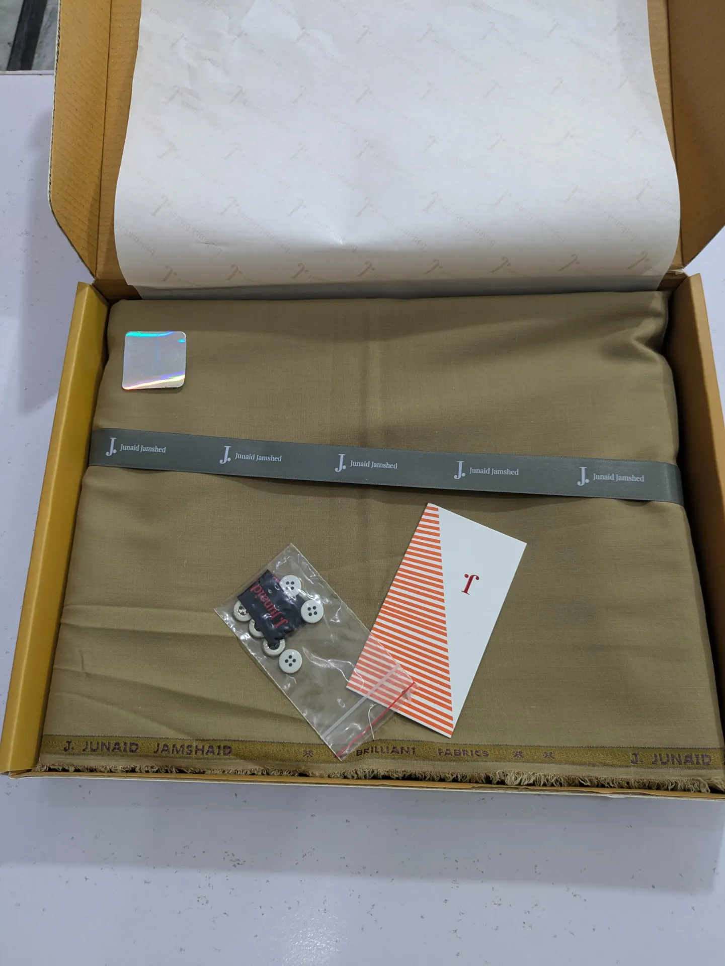 New Arrivals Unstitched J. Men's Box pack Collection – Get up to 50% OFF! Only at the Brands Gala."