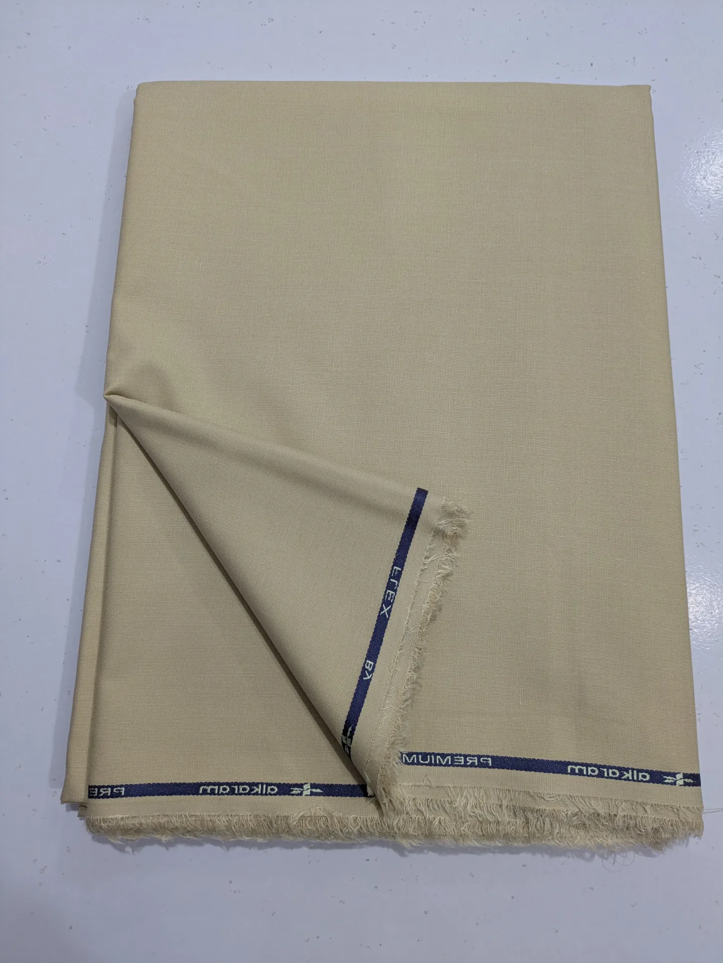 Alkaram Summer Unstitched  Men's  Collection – Get up to 50% OFF! Only at the Brands Gala."