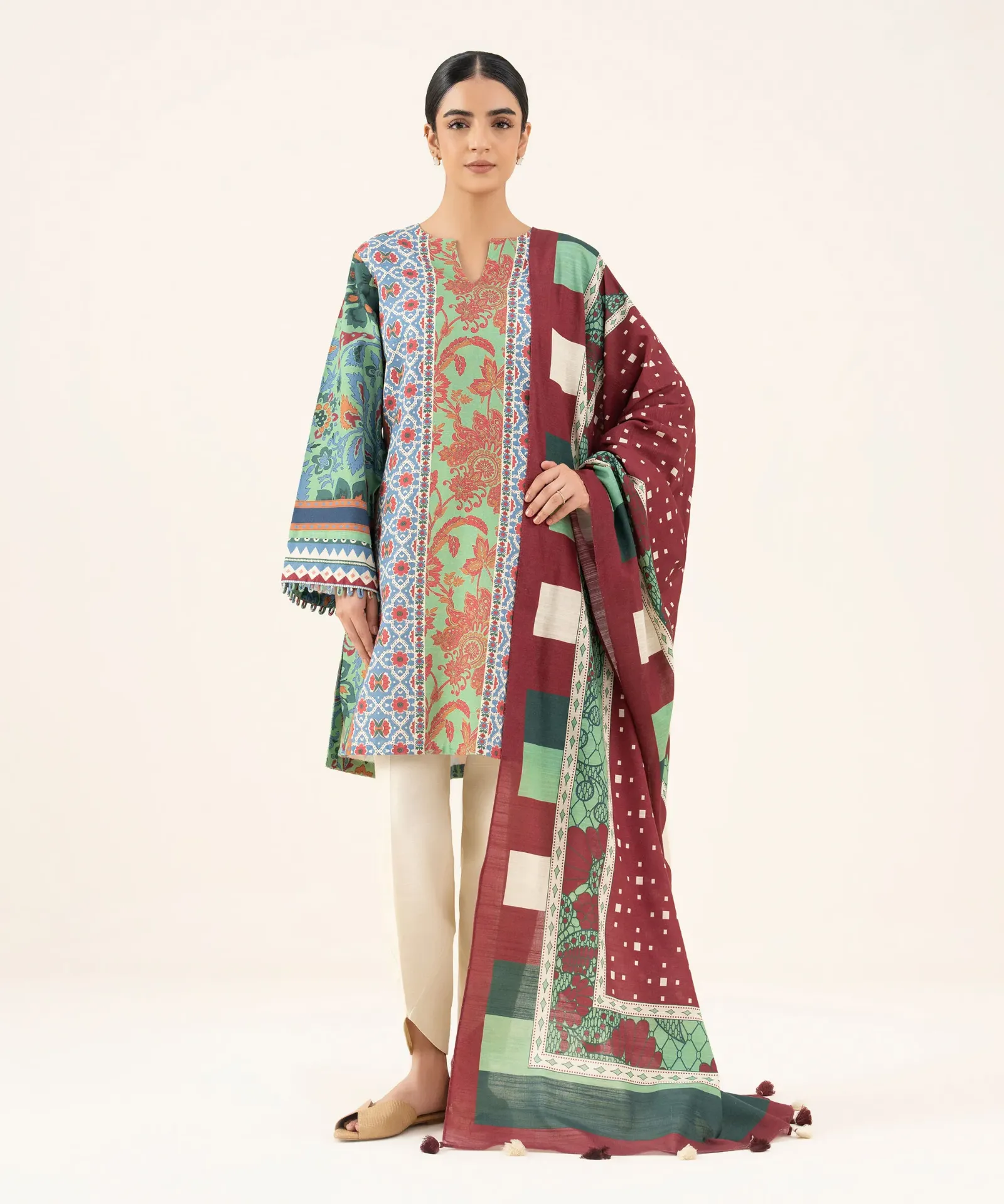 New Arrivals Unstitched SAPPHIRE LAWN 3-Piece Collection – Get up to 50% OFF! Only at the Brands Gala."