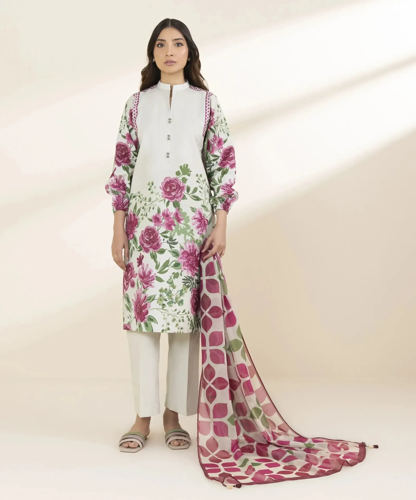 New Arrivals Unstitched SAPPHIRE LAWN 3-Piece Collection – Get up to 50% OFF! Only at the Brands Gala."