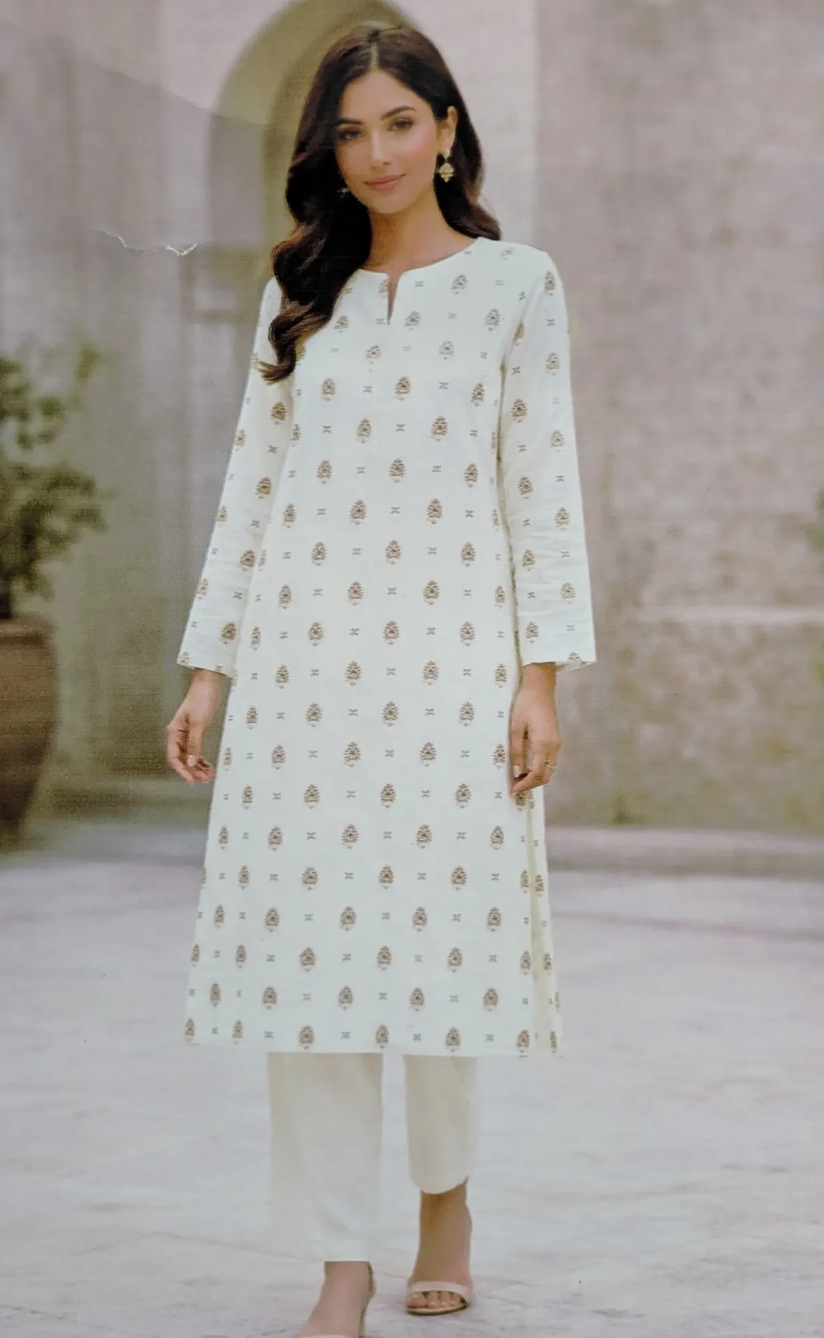 New Arrivals Unstitched NISHAT LAWN 2-Piece Collection – Get up to 50% OFF! Only at the Brands Gala."