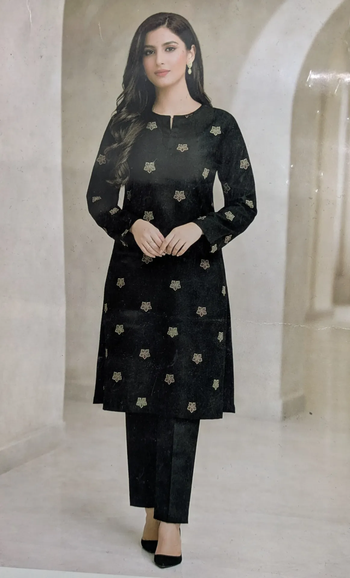 New Arrivals Unstitched NISHAT LAWN 2-Piece Collection – Get up to 50% OFF! Only at the Brands Gala."